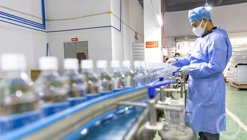 巴南消毒用品公司滿負(fù)荷生產(chǎn)，防疫物資供應(yīng)充足，廣播電視節(jié)目制作宣傳有序